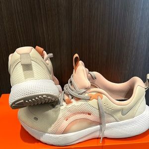 NIKE Women’s Road Running Sneakers - Only worn twice!